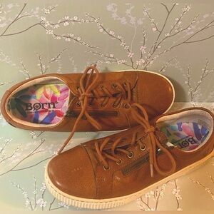 Born brown leather zip and tie tennis shoes size 7.5 women’s